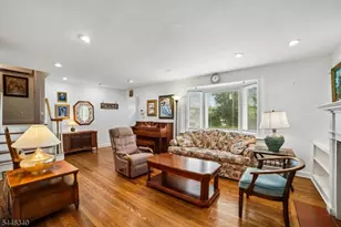 25 Lake Dr W, Wayne, NJ 07470 - Photo 7