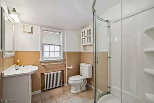 25 Lake Dr W, Wayne, NJ 07470 - Photo 23