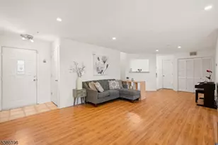 203 Rip Van Dam Ct, Montgomery Township, NJ 08502 - Photo 5