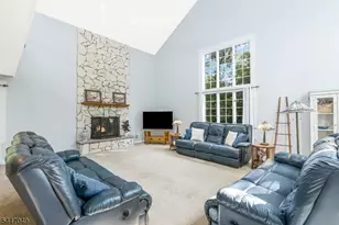 4 Peter Dr, Allamuchy Township, NJ 07840 - Photo 19