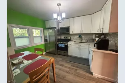 33 Harmon St, Lincoln Park, NJ 07035 - Photo 11