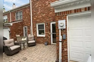 16 Yarmouth Ct, Scotch Plains Township, NJ 07076 - Photo 3