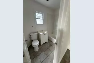 428 Franklin St #2, Elizabeth, NJ 07206 - Photo 1
