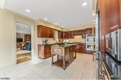 33 Willow Dr, Chester, NJ 07930 - Photo 15