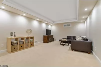 33 Willow Dr, Chester, NJ 07930 - Photo 35