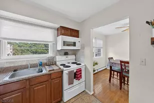 34 Deanna Dr, Hillsborough Township, NJ 08844 - Photo 13