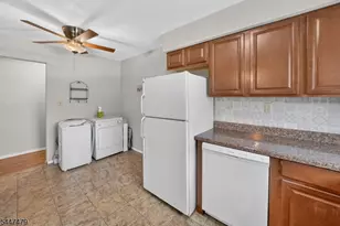 34 Deanna Dr, Hillsborough Township, NJ 08844 - Photo 11