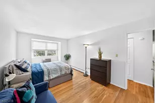 34 Deanna Dr, Hillsborough Township, NJ 08844 - Photo 15