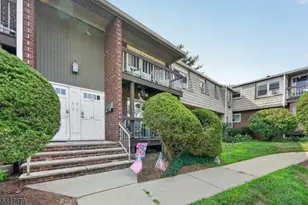 34 Deanna Dr, Hillsborough Township, NJ 08844 - Photo 3