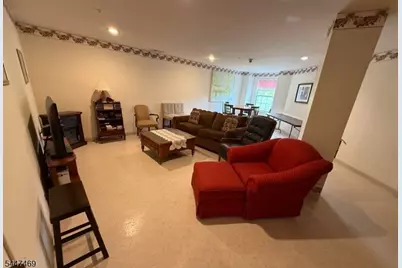 5409 Richmond Rd #409, West Milford, NJ 07480 - Photo 9
