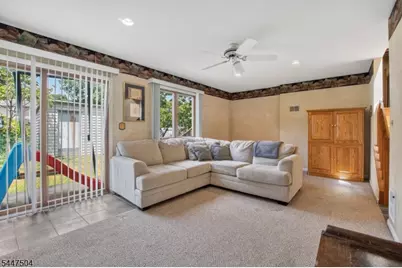 286 Atlantic Dr., Parsippany, NJ 07054 - Photo 5