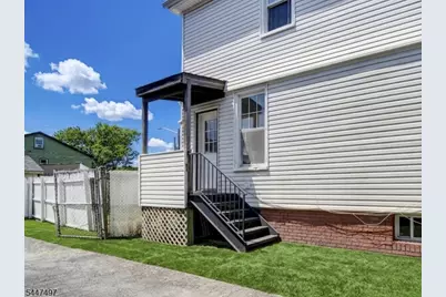 2900 Vauxhall Rd, Union Township, NJ 07088 - Photo 3