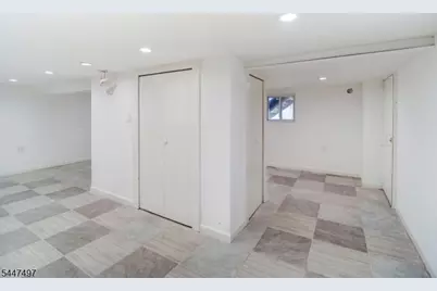 2900 Vauxhall Rd, Union Township, NJ 07088 - Photo 17
