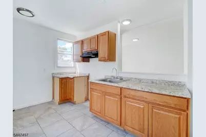 2900 Vauxhall Rd, Union Township, NJ 07088 - Photo 7