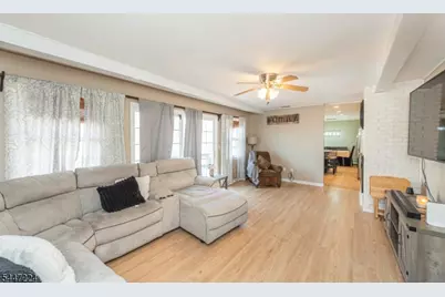 24 Valley View Trl, Sparta Township, NJ 07871 - Photo 3