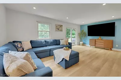 9 Brookstone Cir, Parsippany, NJ 07950 - Photo 5