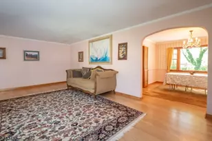 5 Pardun Ave, Milltown, NJ 08850 - Photo 7