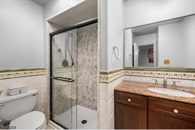 21 Sherwood Ct, Raritan Township, NJ 08822 - Photo 25