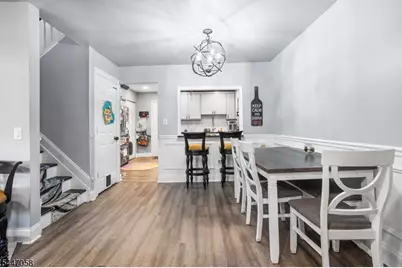 21 Sherwood Ct, Raritan Township, NJ 08822 - Photo 9