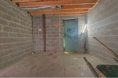 840 Clinton Ave, Newark, NJ 07108 - Photo 33
