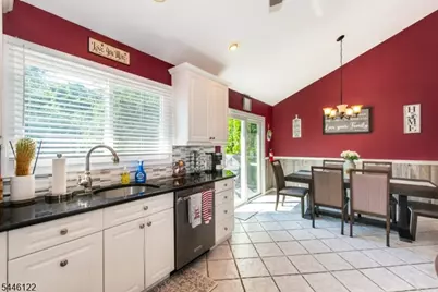 7 Cumberland Rd, West Milford Twp., NJ 07480 - Photo 9