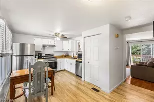 108 Constitution Way, Franklin, NJ 07416 - Photo 3