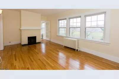 45 Essex Ave, Montclair, NJ 07042 - Photo 3