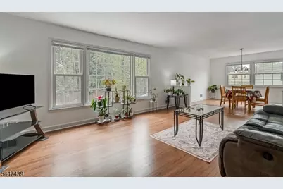 59 Knoll Rd, Parsippany, NJ 07054 - Photo 3