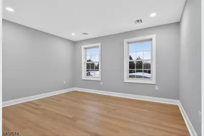 105 Woodfern Rd, Branchburg Township, NJ 08853 - Photo 25