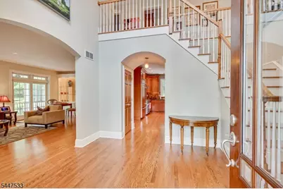 4 Edgewood Rd, Edison, NJ 08820 - Photo 9