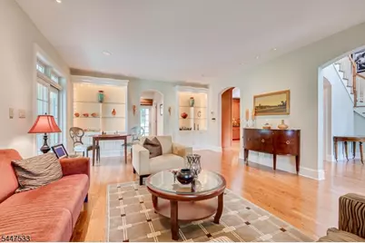 4 Edgewood Rd, Edison, NJ 08820 - Photo 11