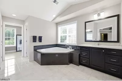 20 Ruggiero Way, Mount Olive, NJ 07828 - Photo 27
