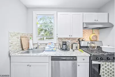 26 Hillside Ave, Chatham, NJ 07928 - Photo 11