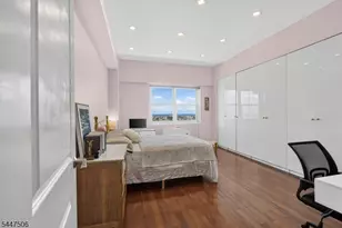 6600 Kennedy Blvd E Apt, West New York, NJ 07093 - Photo 13
