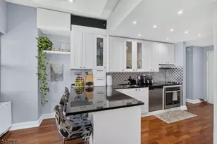 6600 Kennedy Blvd E Apt, West New York, NJ 07093 - Photo 5