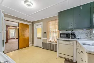 9 Central St, Lebanon, NJ 08833 - Photo 9