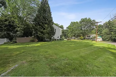 63 Whitney Dr, Berkeley Heights Township, NJ 07922 - Photo 23