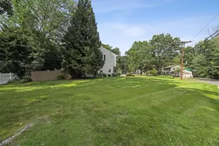63 Whitney Dr, Berkeley Heights Township, NJ 07922 - Photo 23
