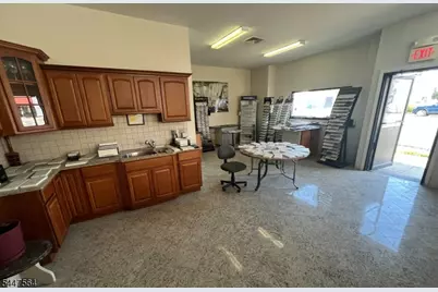 480 E Westfield Ave, Roselle Park, NJ 07204 - Photo 5