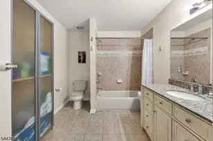 186 Sunshine Dr, Piscataway Township, NJ 08854 - Photo 15