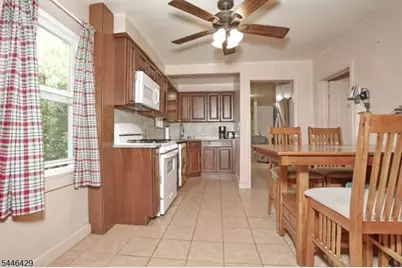 24 New St, Butler, NJ 07405 - Photo 5