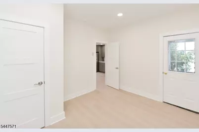 255 Rea Ave #8, Hawthorne, NJ 07506 - Photo 5