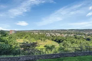 15 Crystal Ln, Paterson, NJ 07501 - Photo 3