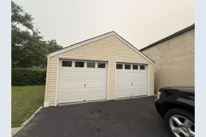 11 Canterbury Ave, North Arlington, NJ 07031 - Photo 19