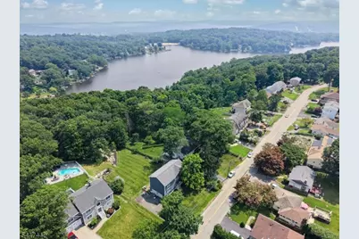 203 W Lake Shore Dr, Rockaway Township, NJ 07866 - Photo 33