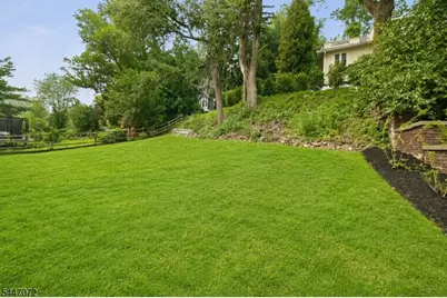 145 Glen Ave, Millburn, NJ 07041 - Photo 37