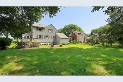 11 Munsee Dr, Cranford Township, NJ 07016 - Photo 35
