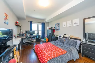 15-19 Tichenor Ln #406, Newark, NJ 07114 - Photo 23