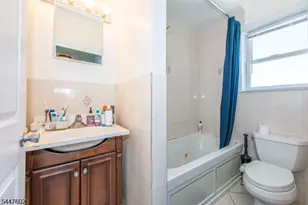 15-19 Tichenor Ln, Newark, NJ 07114 - Photo 21