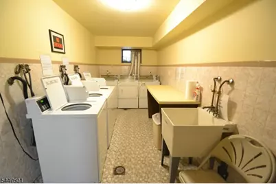 121 Grove St #3, Clifton, NJ 07013 - Photo 7